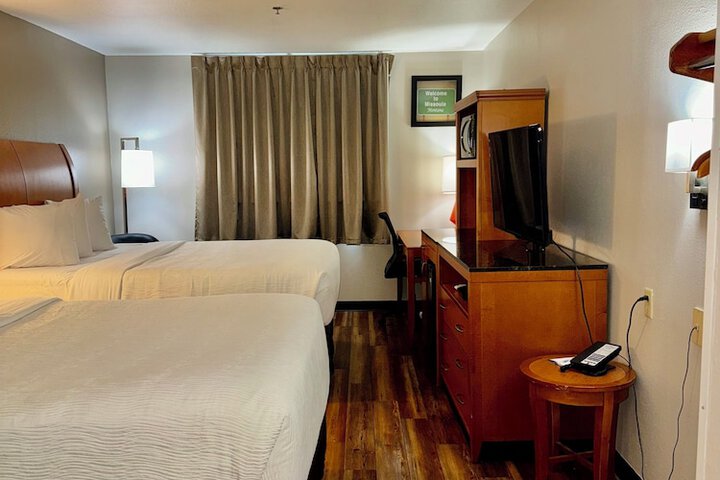 Room 7 of 39