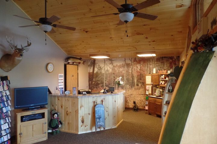 Chicaugon Lake Inn