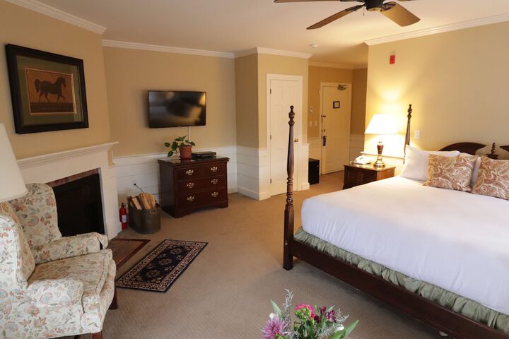Room 96 of 144