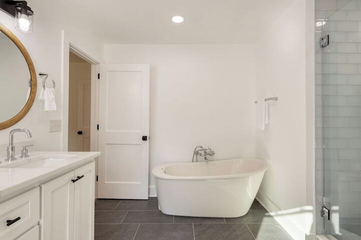 Lumie by Avantstay 5BR Ranch w / Firepit + Patio