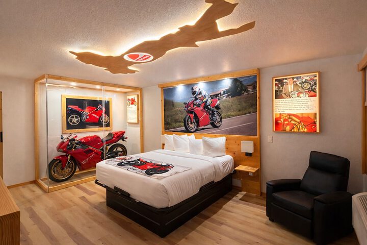 Motorcycle Inn