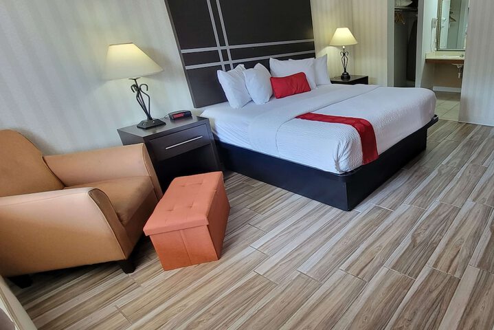Room 30 of 137