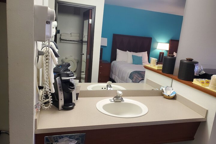 Room 5 of 24