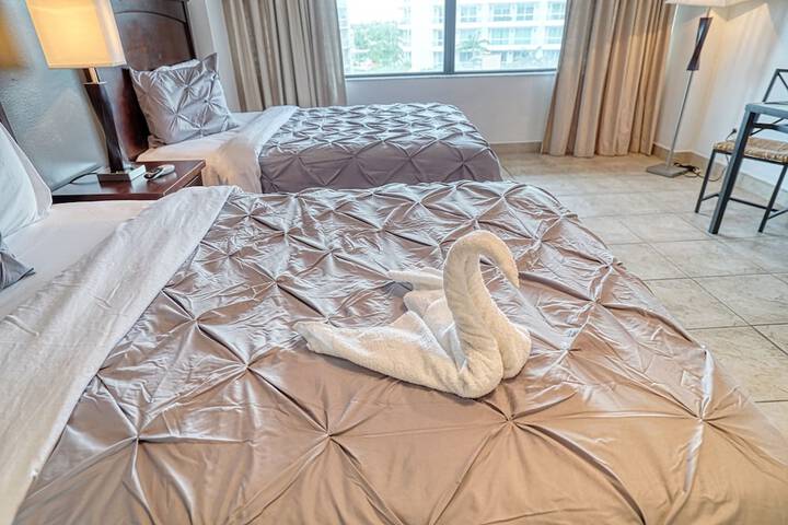 Room 118 of 242