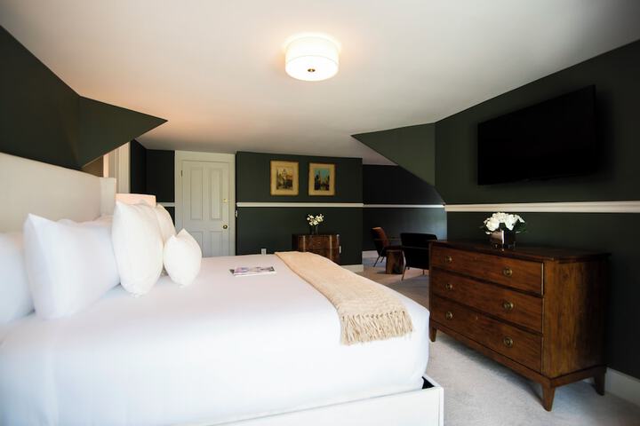 Room 45 of 109