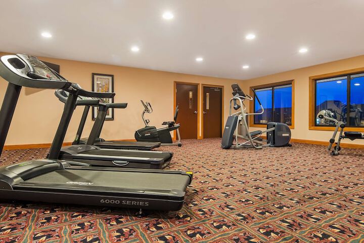 Best Western Plus Dockside Waterfront Inn
