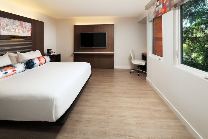 Room 7 of 45