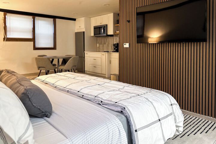 DTW Suites