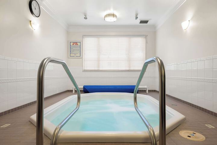 Best Western Plus Columbia River Hotel