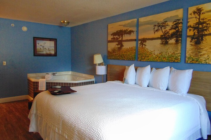 Room 15 of 31