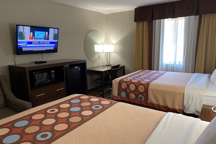 Super 8 by Wyndham Claremore OK
