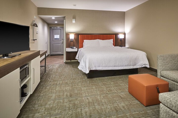 Room 11 of 35