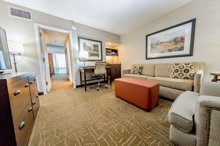 Embassy Suites by Hilton Lexington Green