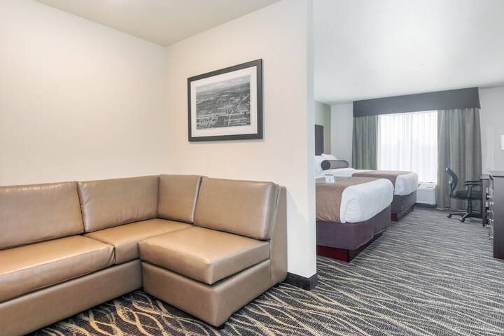 Cobblestone Hotel and Suites Janesville