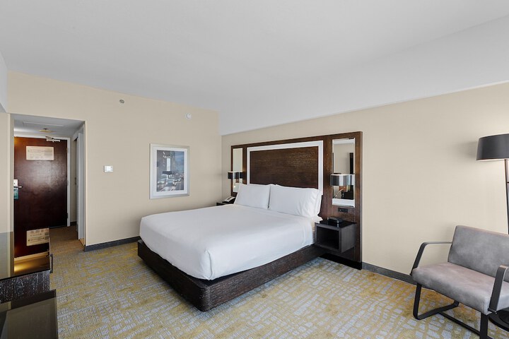 Room 25 of 58