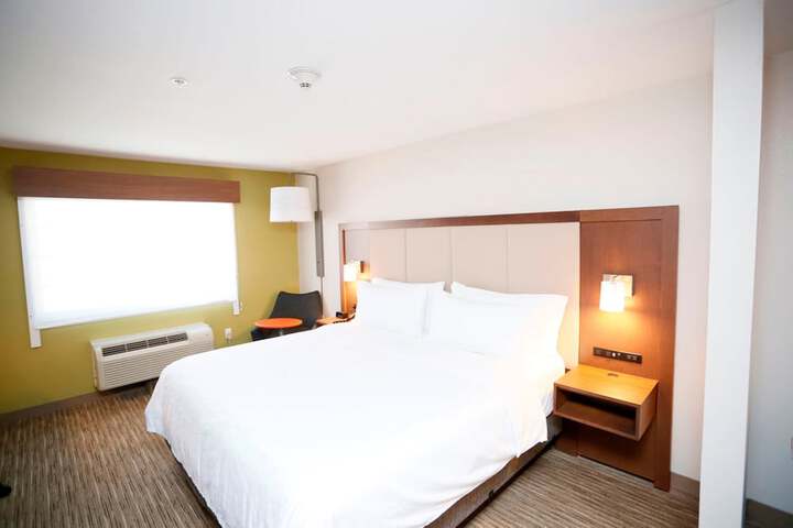 Holiday Inn Express Carlsbad by IHG