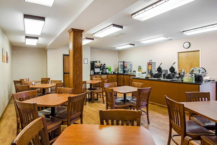 Quality Inn Summersville - New River Area