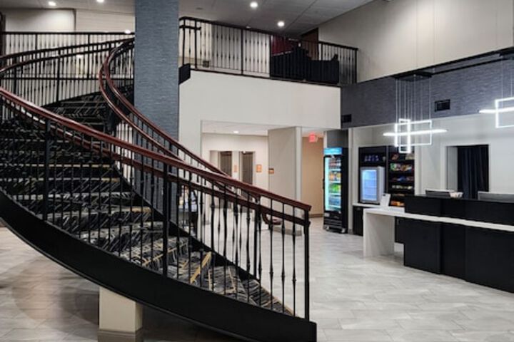 La Quinta Inn & Suites by Wyndham Lake George