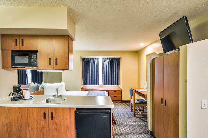Room 30 of 50