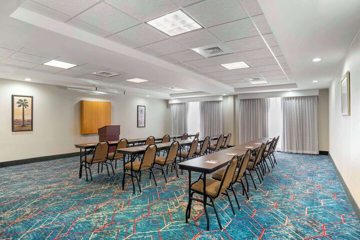 Best Western Plus Daphne Inn & Suites