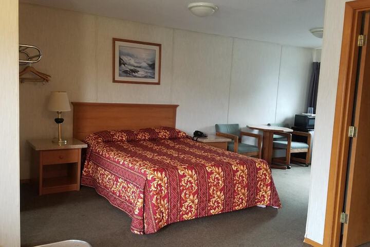 Milwaukie Inn Portland South