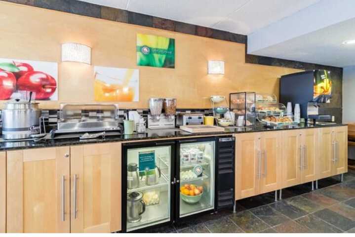 Quality Inn & Suites Mayo Clinic Area