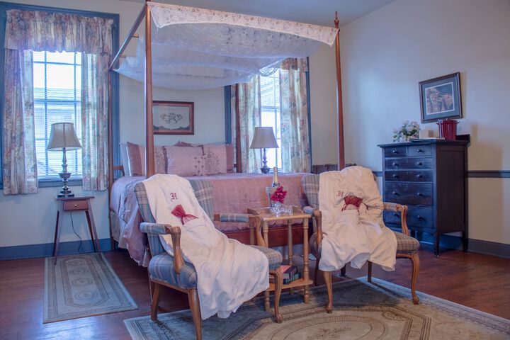 Room 27 of 41