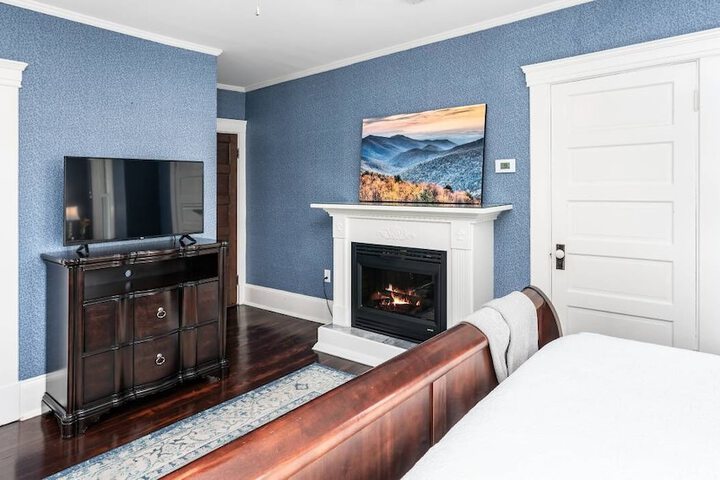 Room 16 of 46