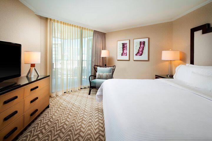 Room 111 of 282