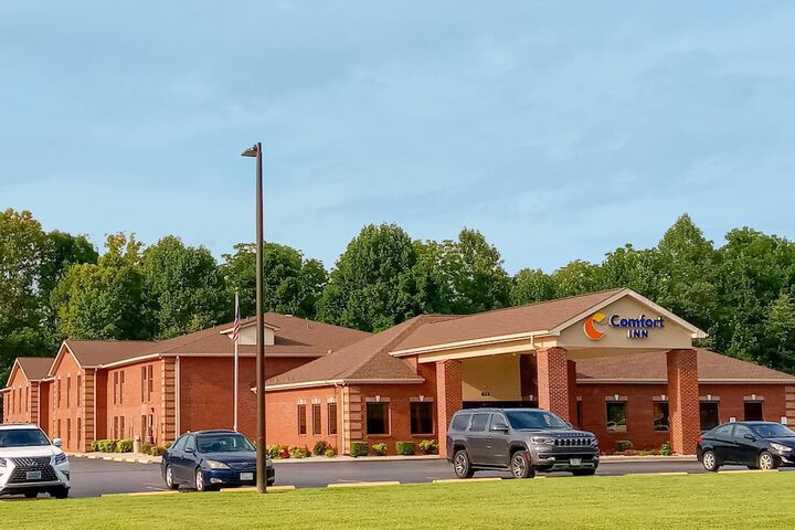 Comfort Inn Marion near Downtown & Blue Ridge PKWY