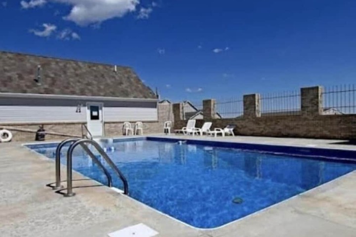 Lake Stop Resort