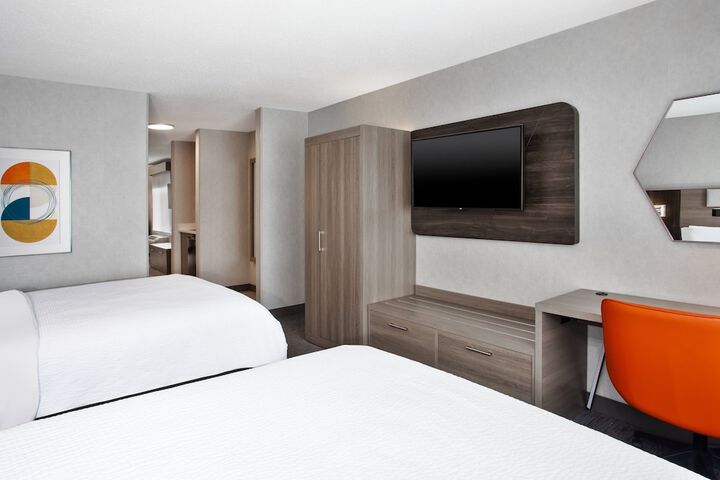 Room 60 of 121
