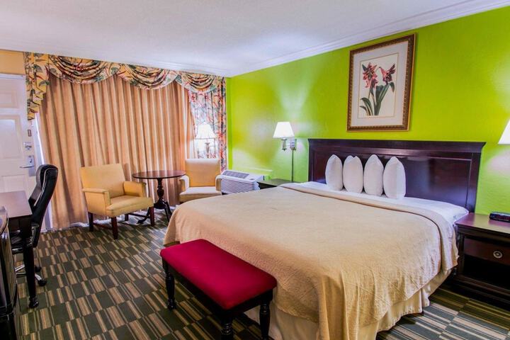 Room 3 of 29