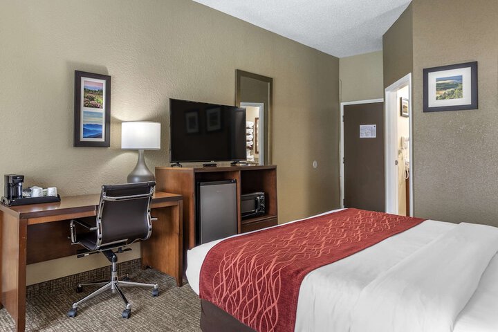 Room 21 of 28