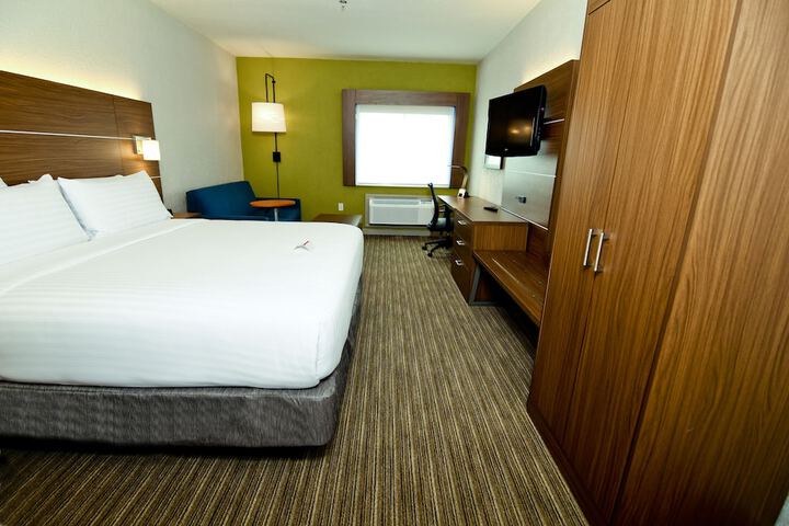 Room 92 of 126