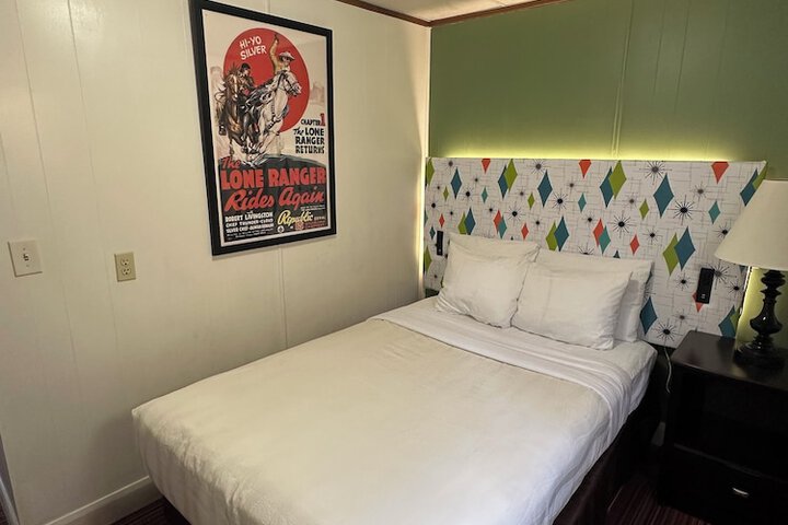 Room 51 of 58
