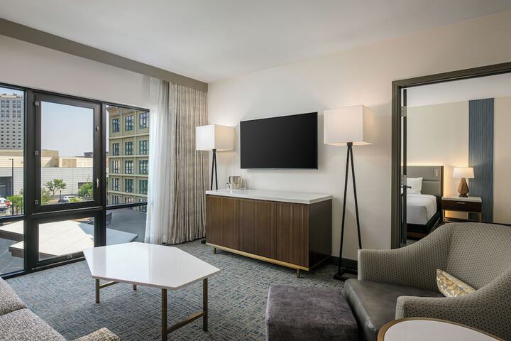 Hotel 43