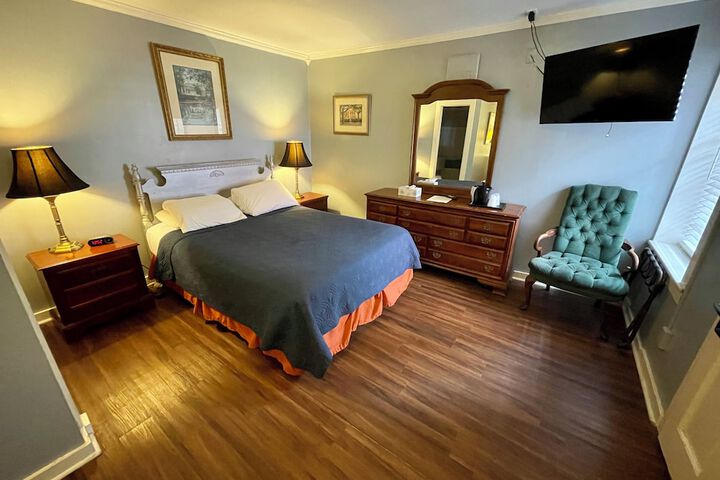 Room 20 of 100