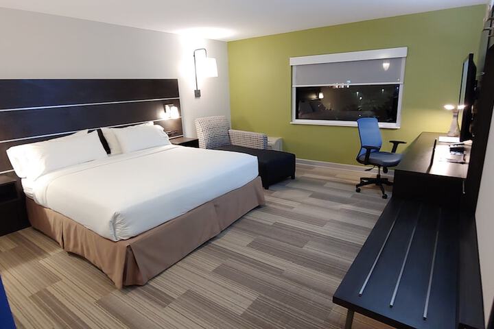 Room 22 of 25
