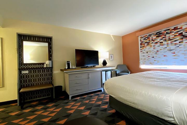 Room 67 of 95