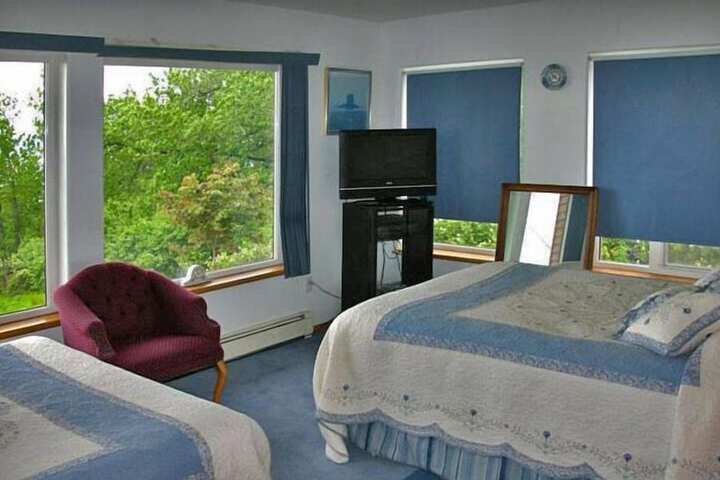 Room 55 of 79