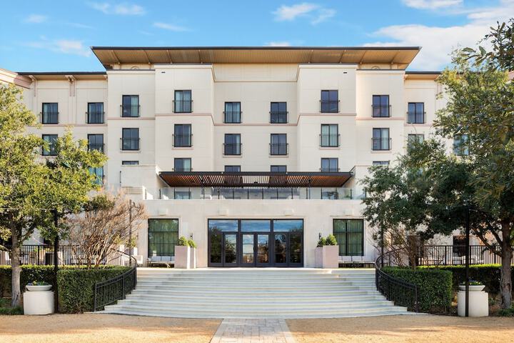 Hotel 3 of 81