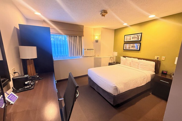 Sleep Inn & Suites Niantic North