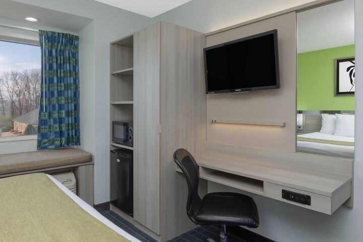 Microtel Inn by Wyndham Cornelius / Lake Norman