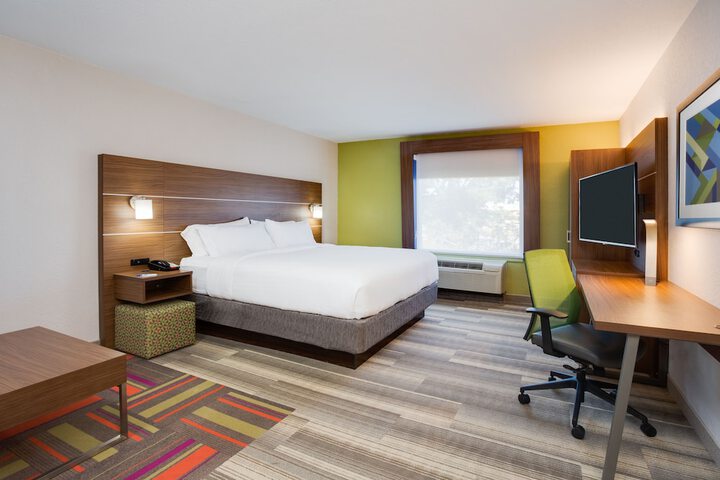 Room 25 of 57