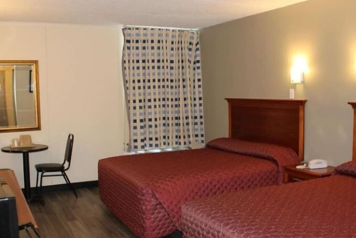 Room 16 of 39