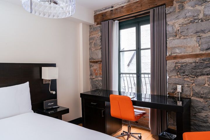 Room 26 of 45