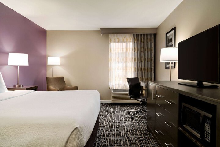 Room 20 of 32