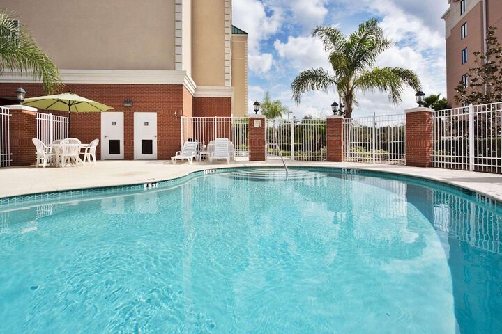 Pool 6 of 29