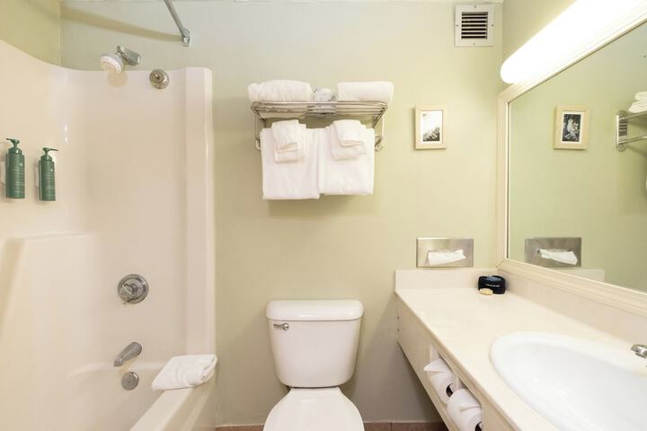Fireside Inn & Suites West Lebanon